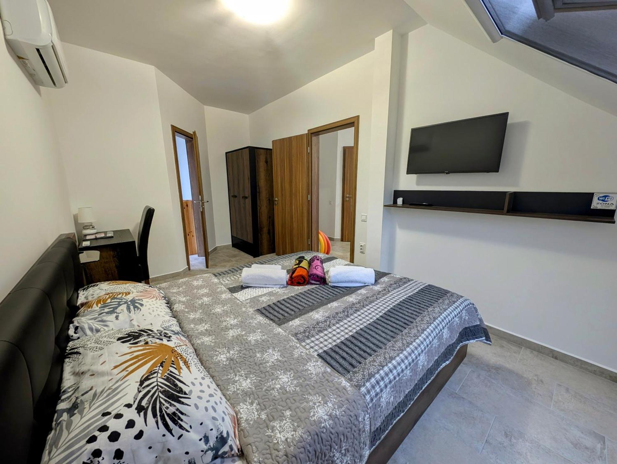 Moon Light Apartment Heviz Exterior photo